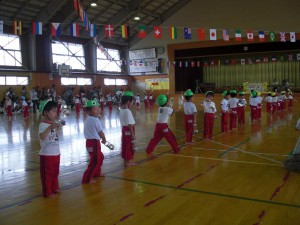 3歳児・すすめ!だんごむし 3歳児・すすめ!だんごむし