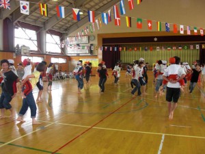 4歳児・親子騎馬戦 4歳児・親子騎馬戦