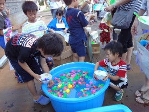 金魚すくい 金魚すくい
