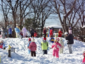 遊ぶ子供達 遊ぶ子供達
