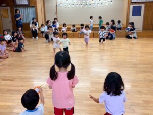 元気にかけっこをしたよ