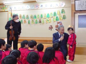 4歳になった誕生児もインタビューに答えました♪