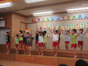 ♪笑顔のシャワーを踊っています