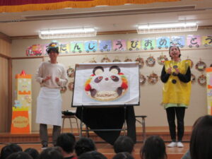 子供たちは張り切って呪文を唱えています