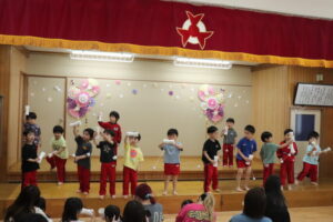 男の子からいきますよ。「せーのっ！」
