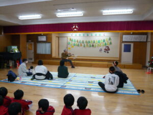 曲目は、「クリスマスメロディー」です。